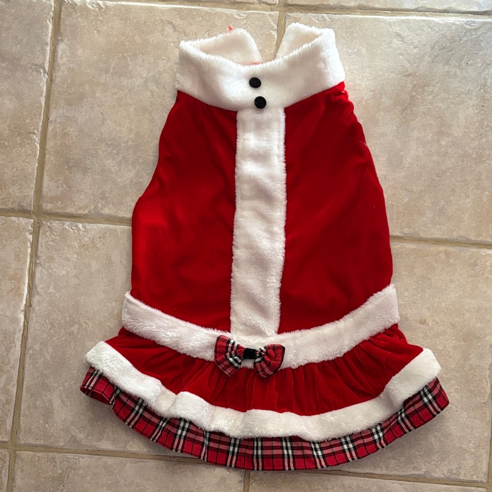 6/$20 Petholiday CollectionRed and White Santa Dog Dress L